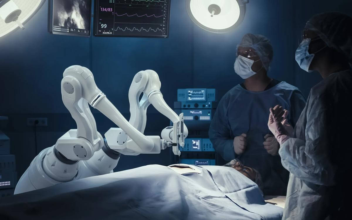 Early access service to launch for innovative medical devices